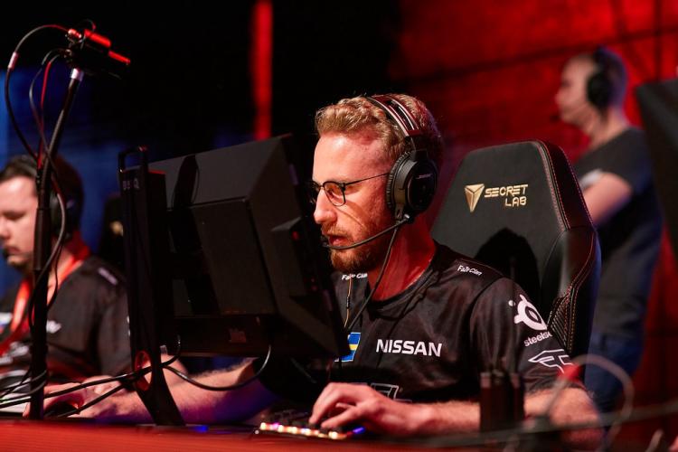 olofmeister saiu da lista FaZe Clan