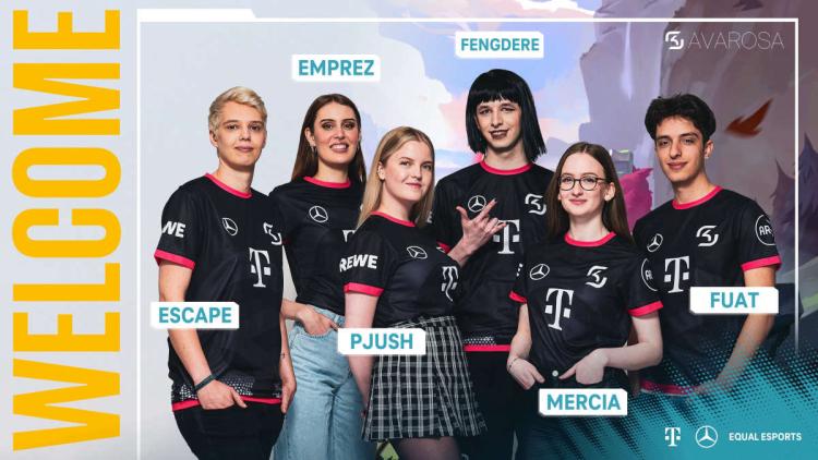 SK Gaming Avarosa forma a composição feminina