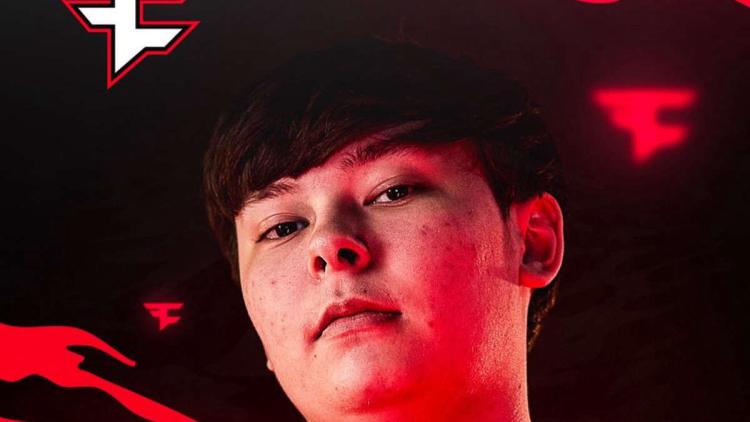 FaZe Clan moveu POACH para o banco