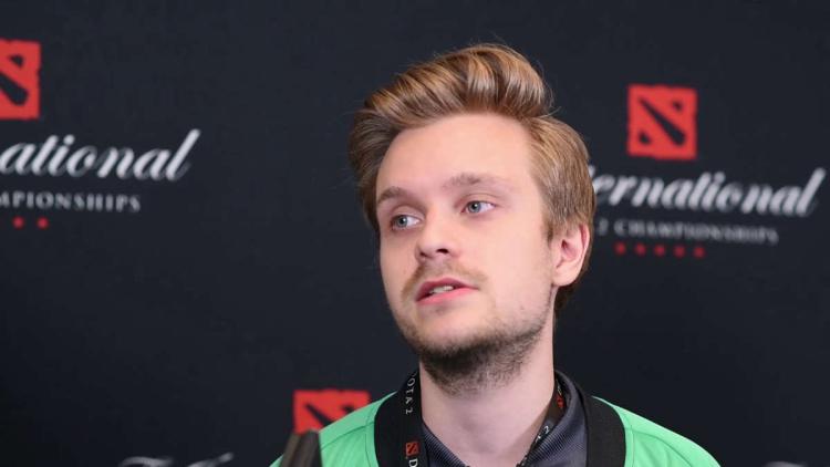 JerAx anunciou a busca por uma nova equipe