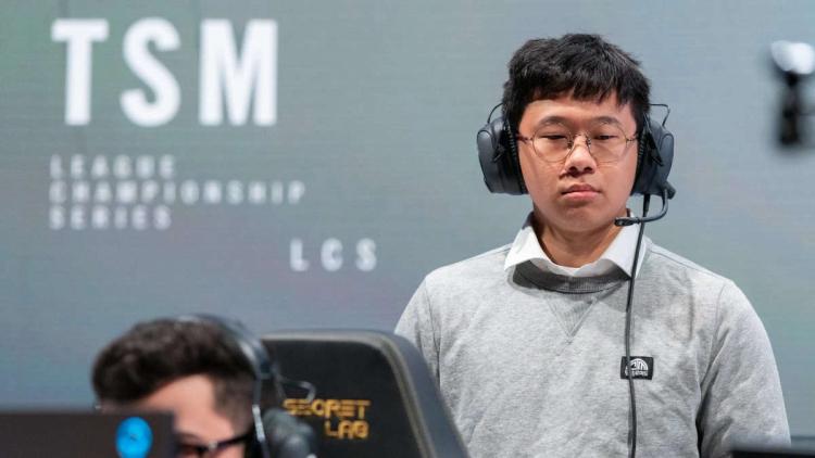 Riot Games suspendeu oficialmente o ex-treinador TSM por trapacear