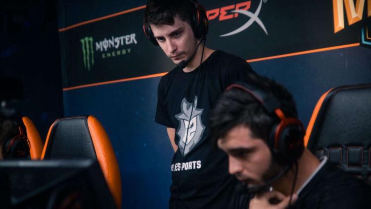 shox apresentou sua equipe junto com SmithZz