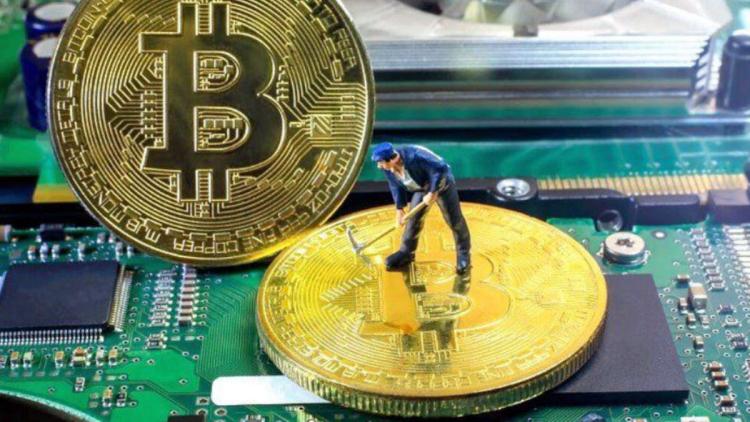 Em 2022, o lucro dos mineradores de bitcoin caiu 43%