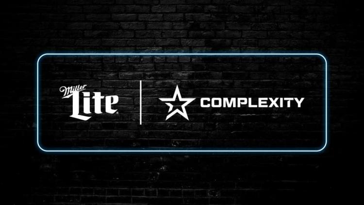 Complexity Gaming renova parceria com Miller Lite