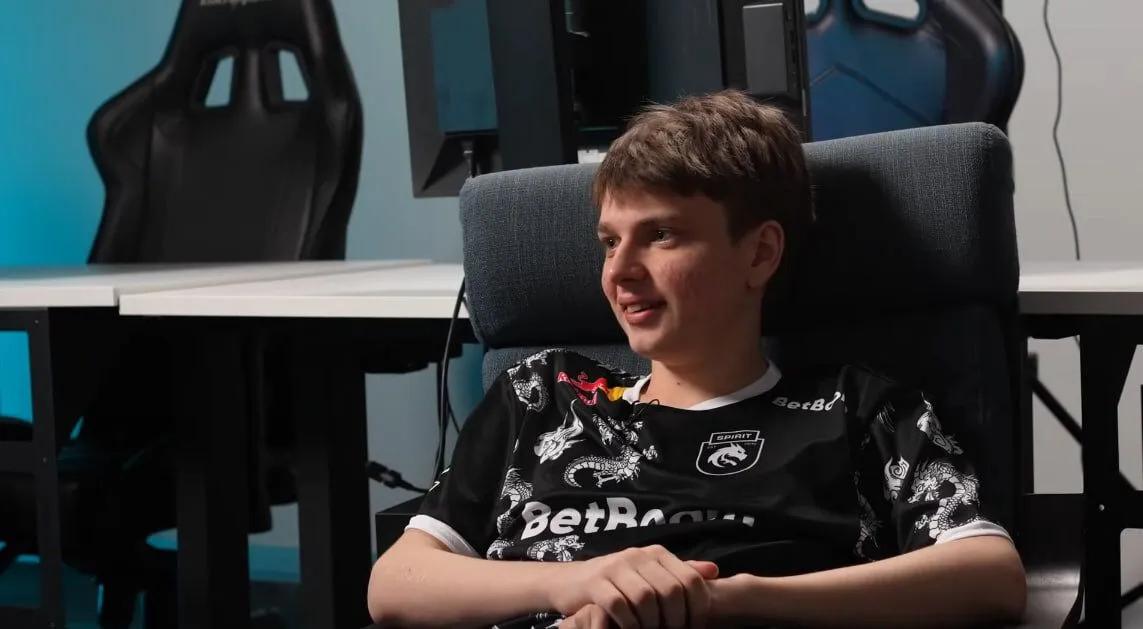 Rumores: Os Falcões vão substituir TeSeS por kyousuke da Spirit Academy depois de BLAST.tv Austin Major 2025