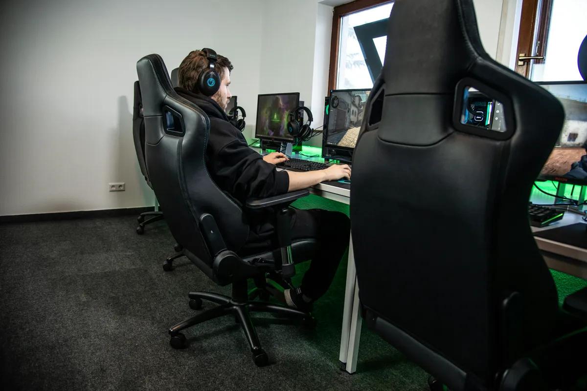 Quanto tempo demorará até que os principais títulos de Esports tenham jogos de slots de marca?