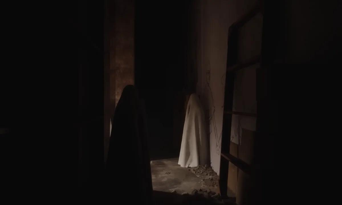 Luto não é apenas mais um clone do P.T., é mais estranho, mais inteligente e mais ousado