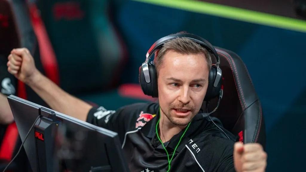 cadiaN junta-se a OG: o lendário capitão dinamarquês regressa ao jogo