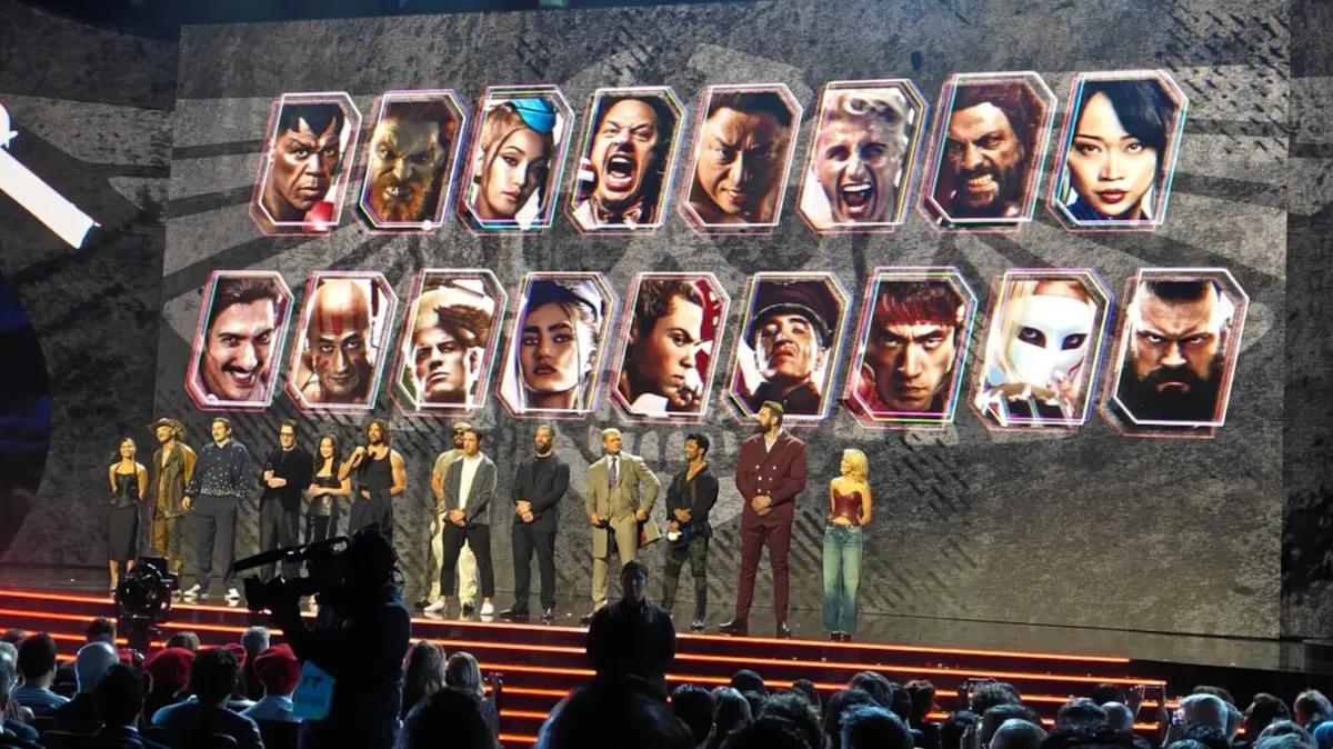 O elenco de Street Fighter transforma a apresentação dos prémios numa audição ao vivo
