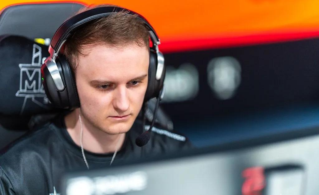 XotiC deixa a NRG após cinco meses com a equipa