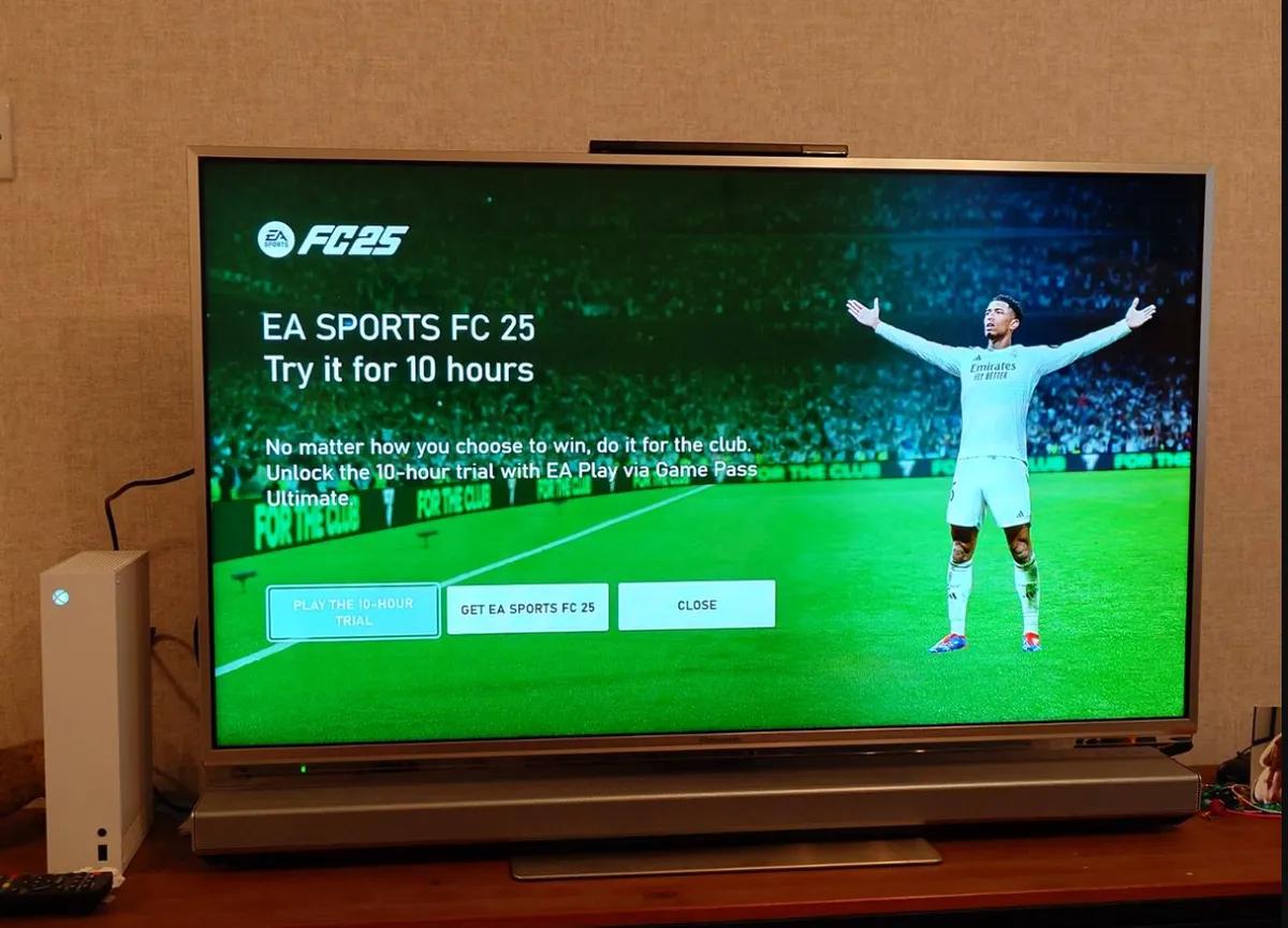 A voz de Guy Mowbray recebe um clone de IA para o EA Sports FC 26