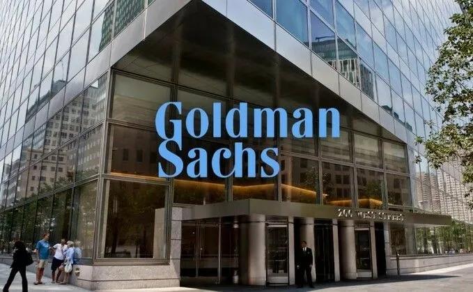 O CEO da Goldman Sachs, David Solomon, admite possuir uma pequena quantidade de Bitcoin e enfatiza o papel da tokenização nas finanças futuras