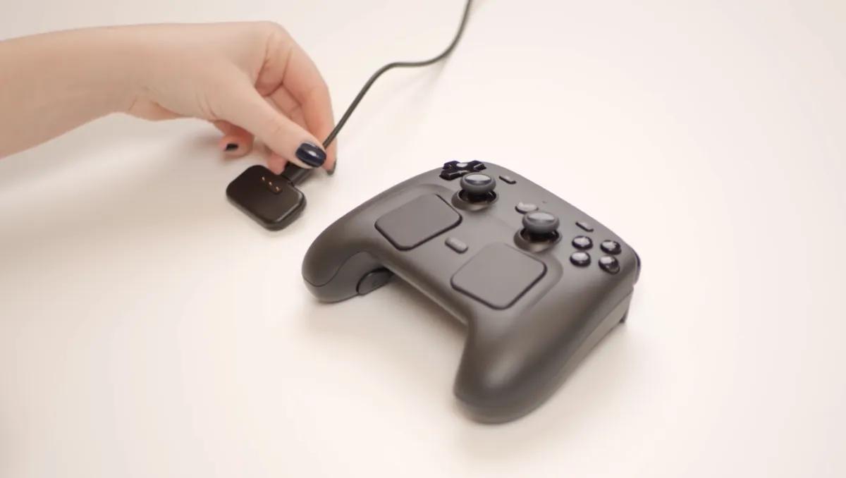 Controles Steam esgotados e fila de reservas se estende até 2027