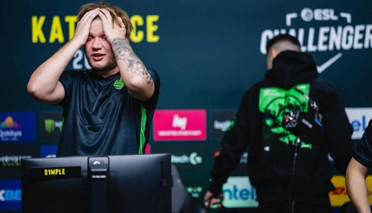 A Federação Ucraniana de Esports suspende s1mple por um ano.