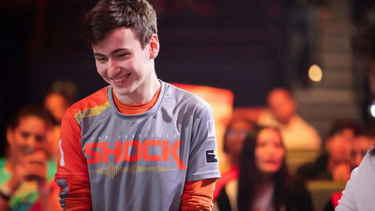 super anunciou sua aposentadoria do San Francisco Shock e encerrou sua carreira nos esports