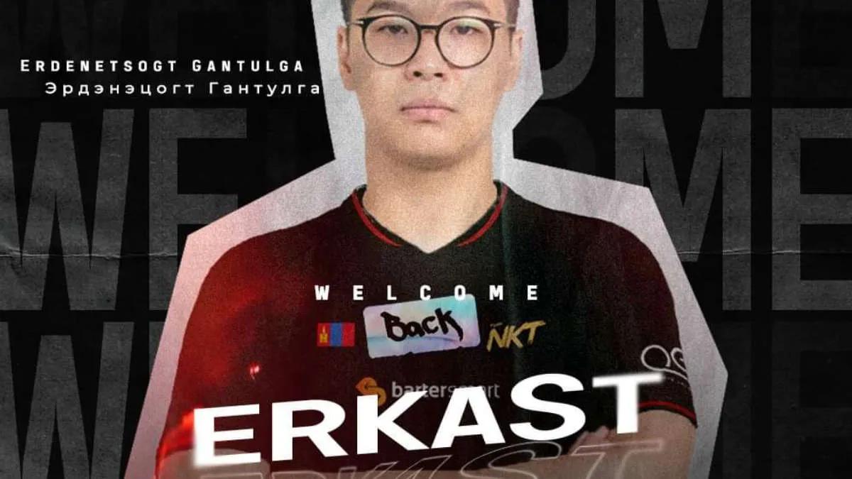 erkaSt retorna para Team NKT