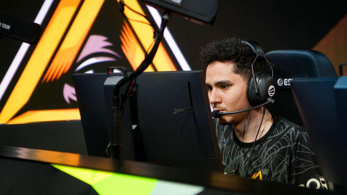 HEN1 pode se tornar um novato MIBR