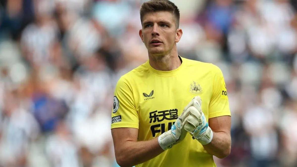 Nick Pope foi classificado como 98 em FIFA 22