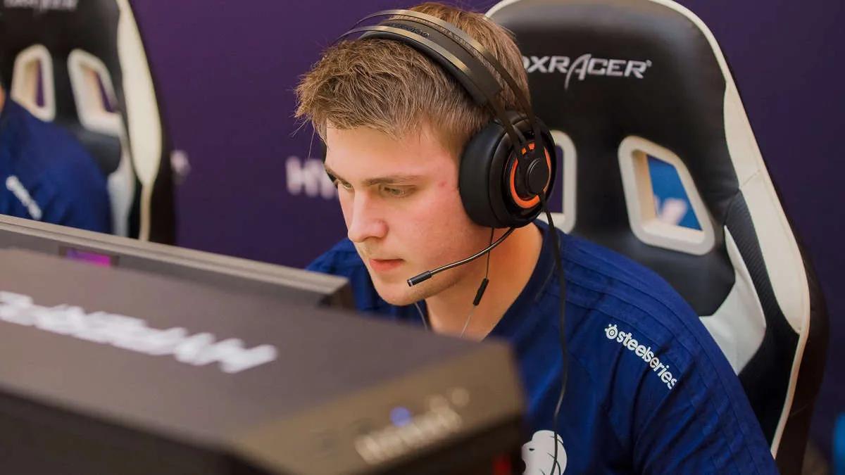 k0 nfig confirmou oficialmente uma briga em uma boate em Malta