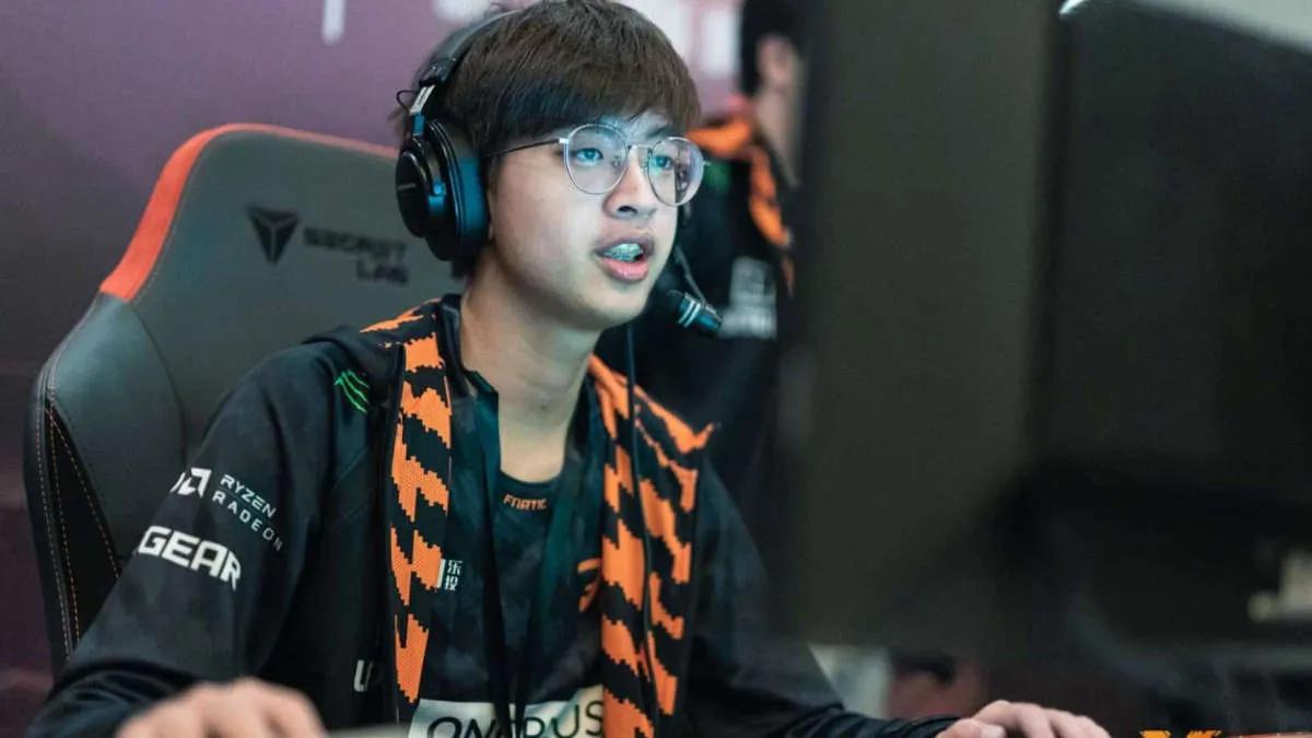 23 savage tornou-se o primeiro jogador em Dota 2 a atingir 13.000 MMR