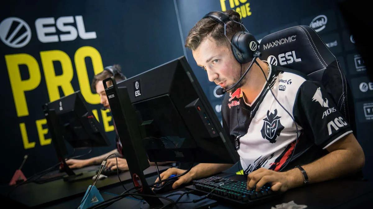 huNter- sobe ao 14º lugar na lista dos melhores jogadores de 2022 segundo HLTV