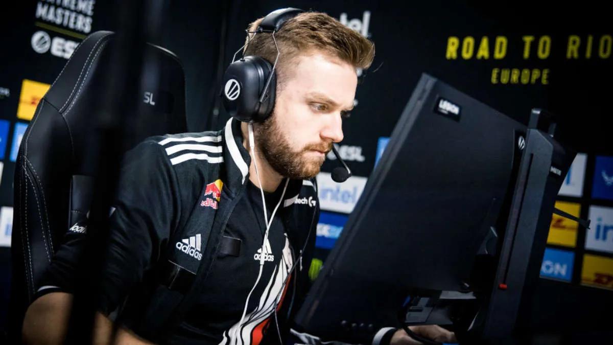 NiKo desbloqueia os 5 melhores jogadores de 2022 de acordo com HLTV