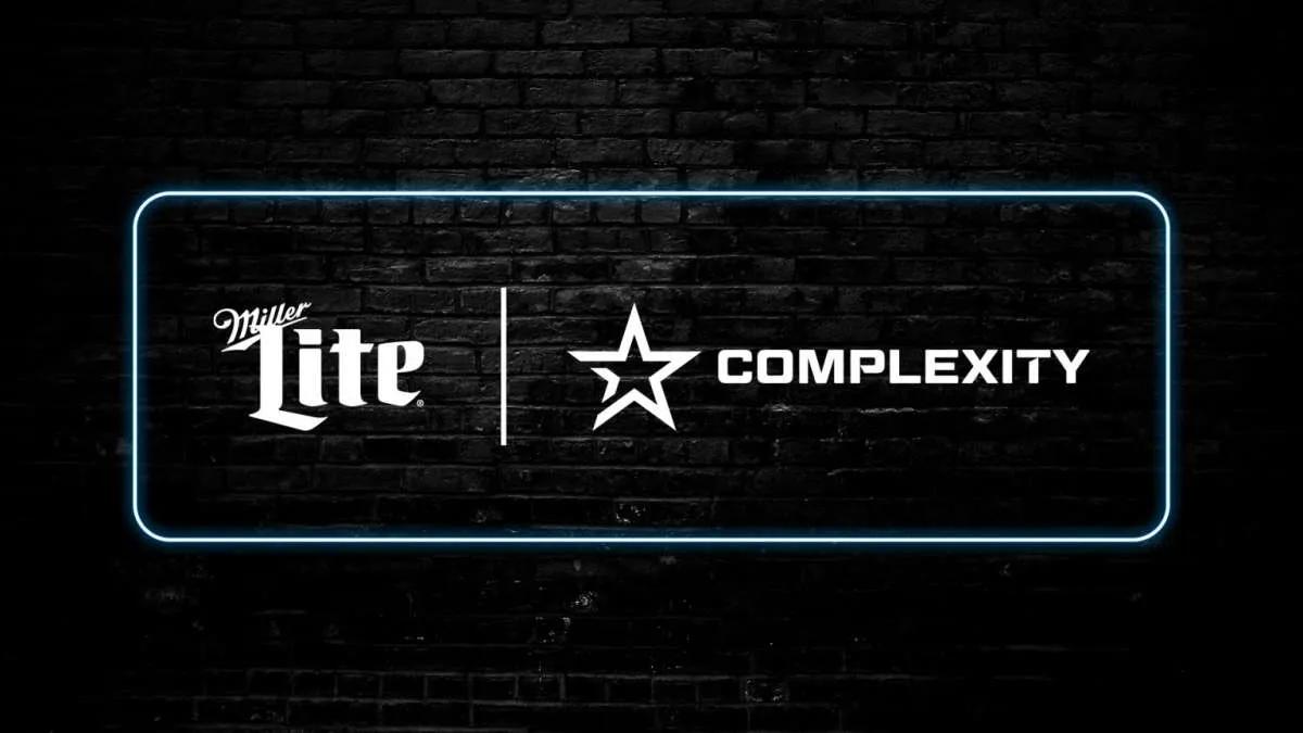 Complexity Gaming renova parceria com Miller Lite