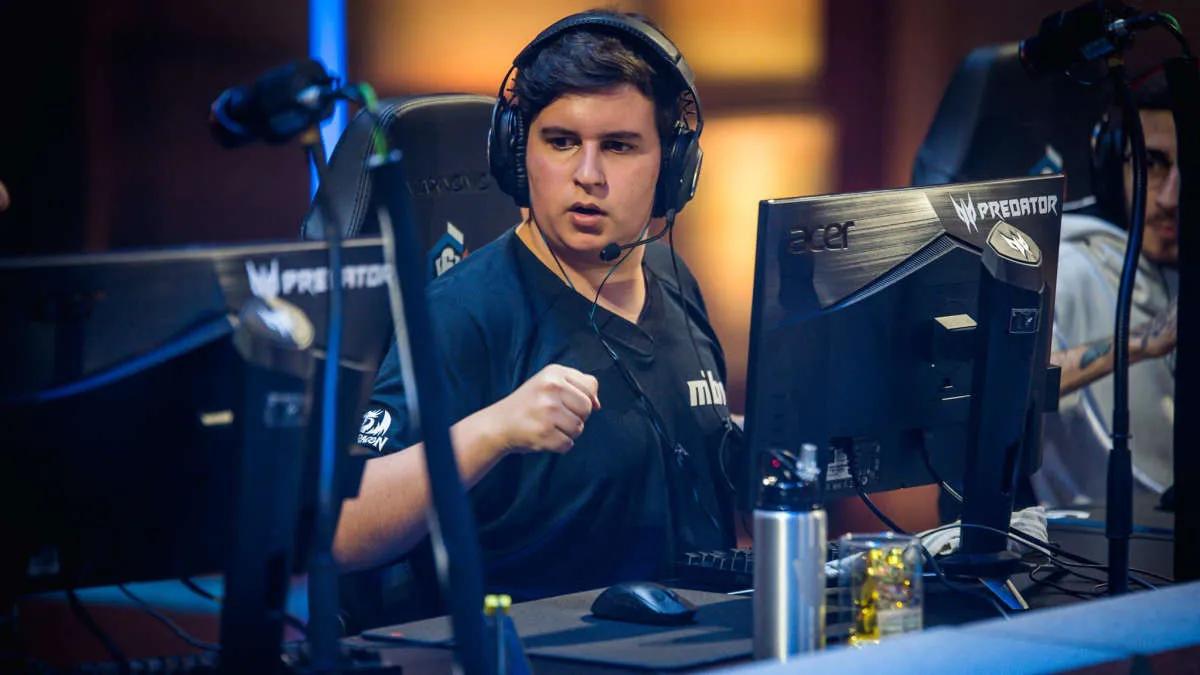 FelipoX deixa MIBR em Rainbow Six