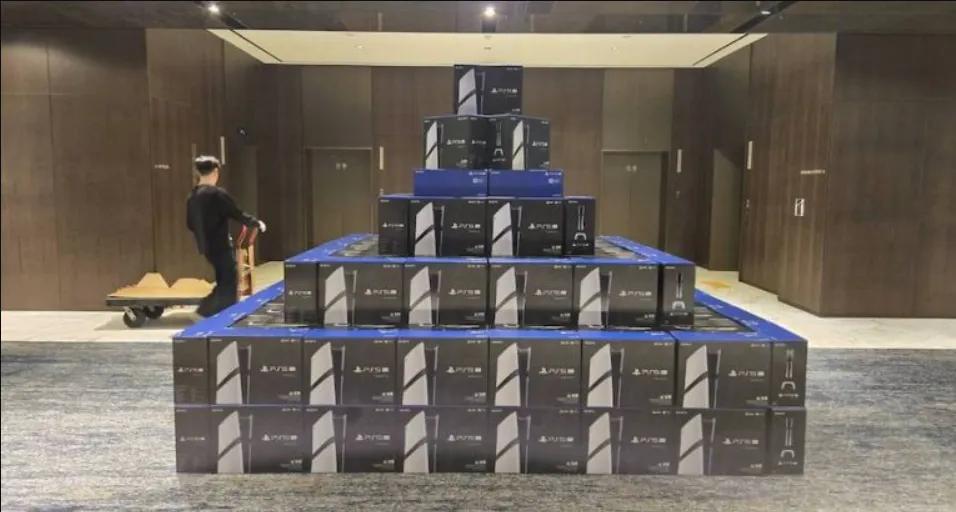 Stellar Blade oferece presentes e bónus para a PS5 Pro aos seus funcionários