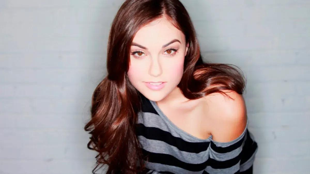 Sasha Grey se torna a improvável rainha de DOOM: The Dark Ages no Twitch