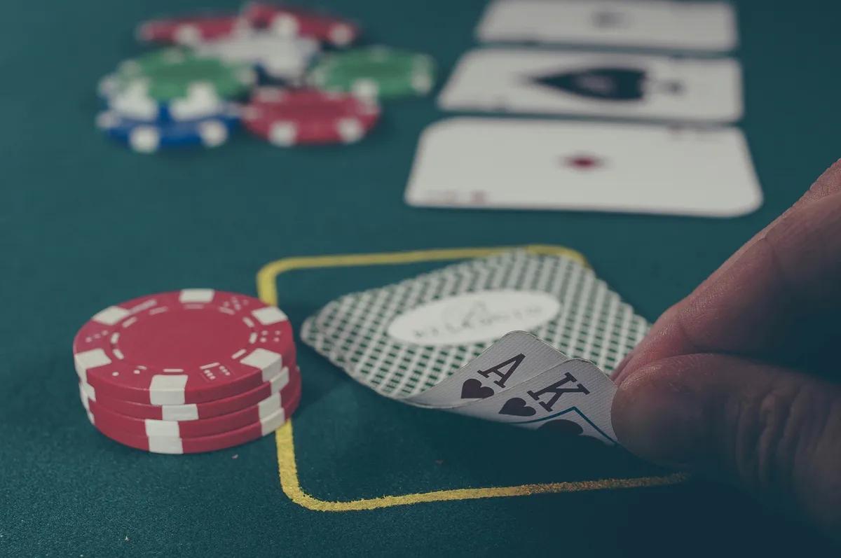 Why Casino-Style Mechanics Work: The Psychology Behind Player Engagement