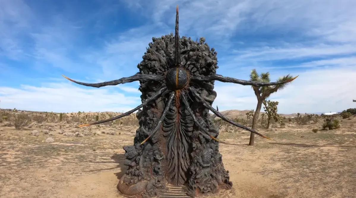 A estátua do deserto e a marca registada acendem as expectativas da sequela de Devinity antes dos The Game Awards