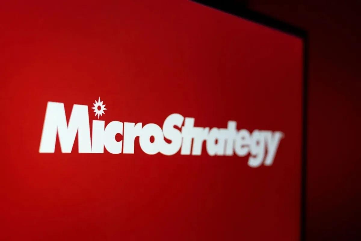 MicroStrategy enfrenta perdas recorde com a queda do Bitcoin