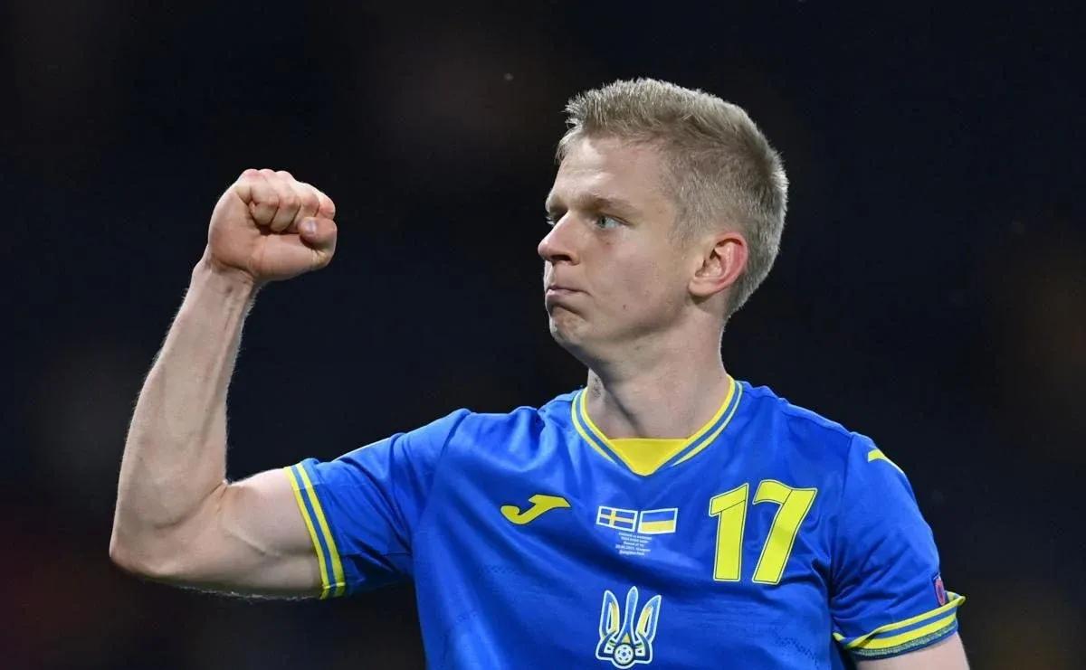 Oleksandr Zinchenko se separa oficialmente da Passion UA.