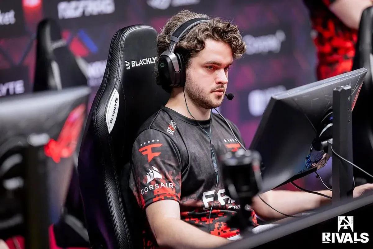 FaZe Bench se demite após quase 7 anos na equipe.