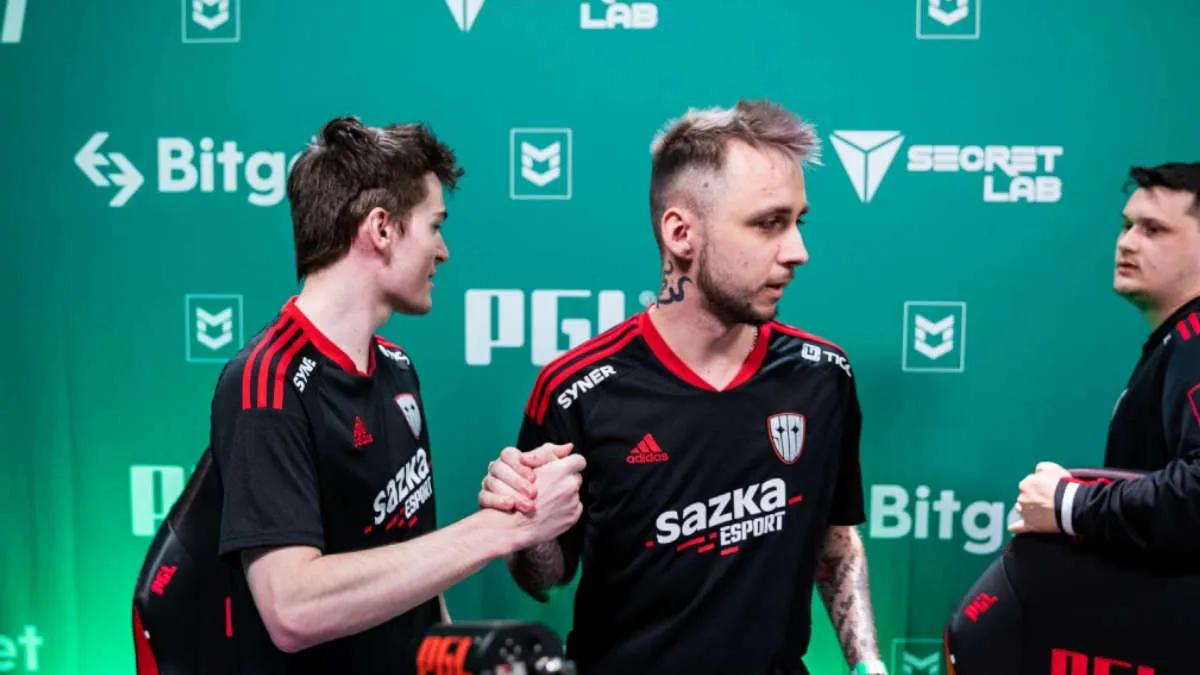 ZEDKO descartado pelo resto da temporada depois de acertar uma mesa durante uma partida