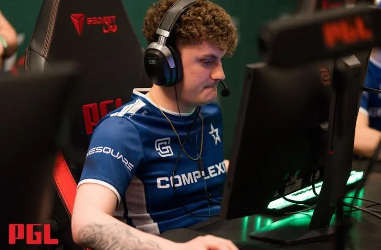 Complexity Gaming está considerando substituir seu atirador. Foto 1